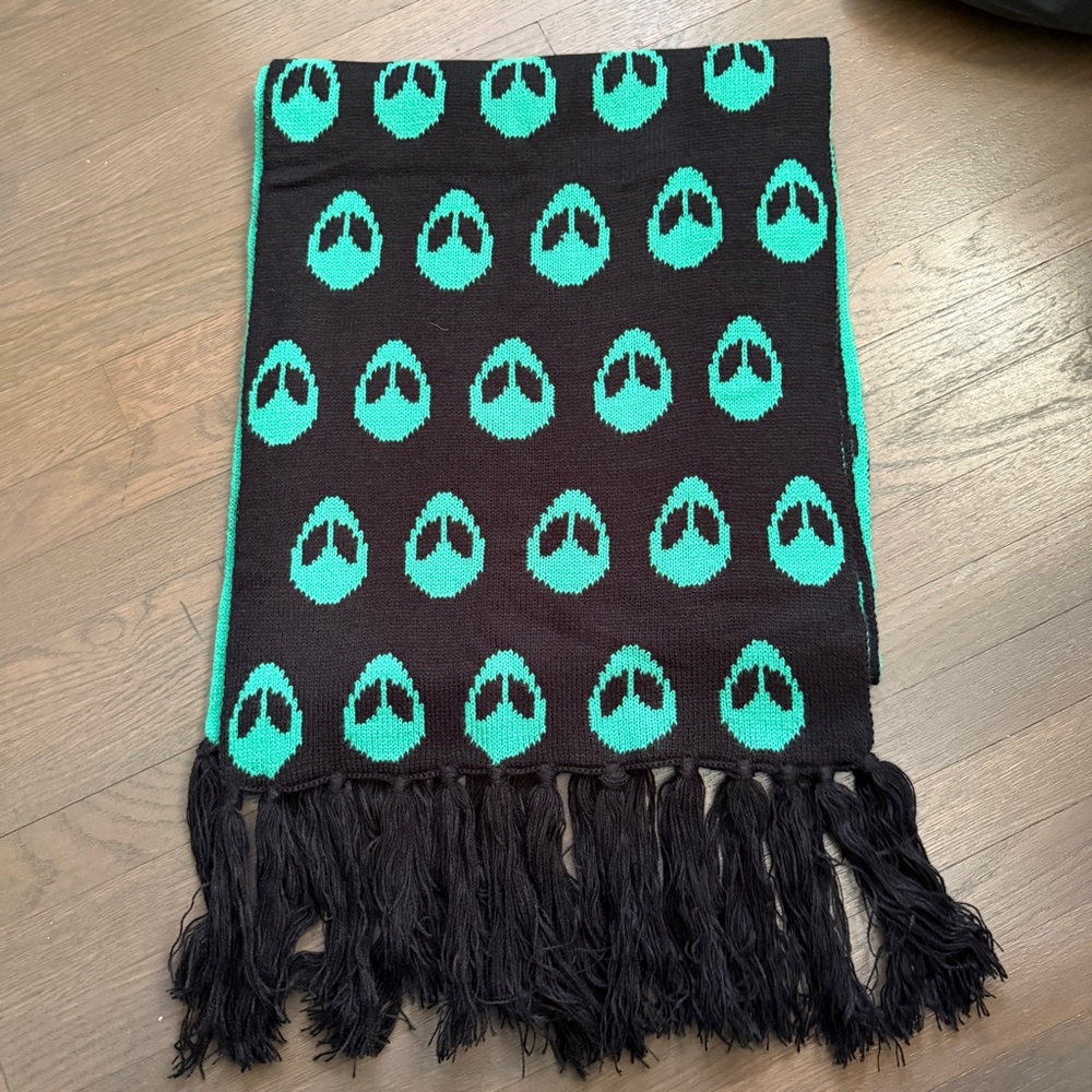 Urban outfitters green black alien Scarf